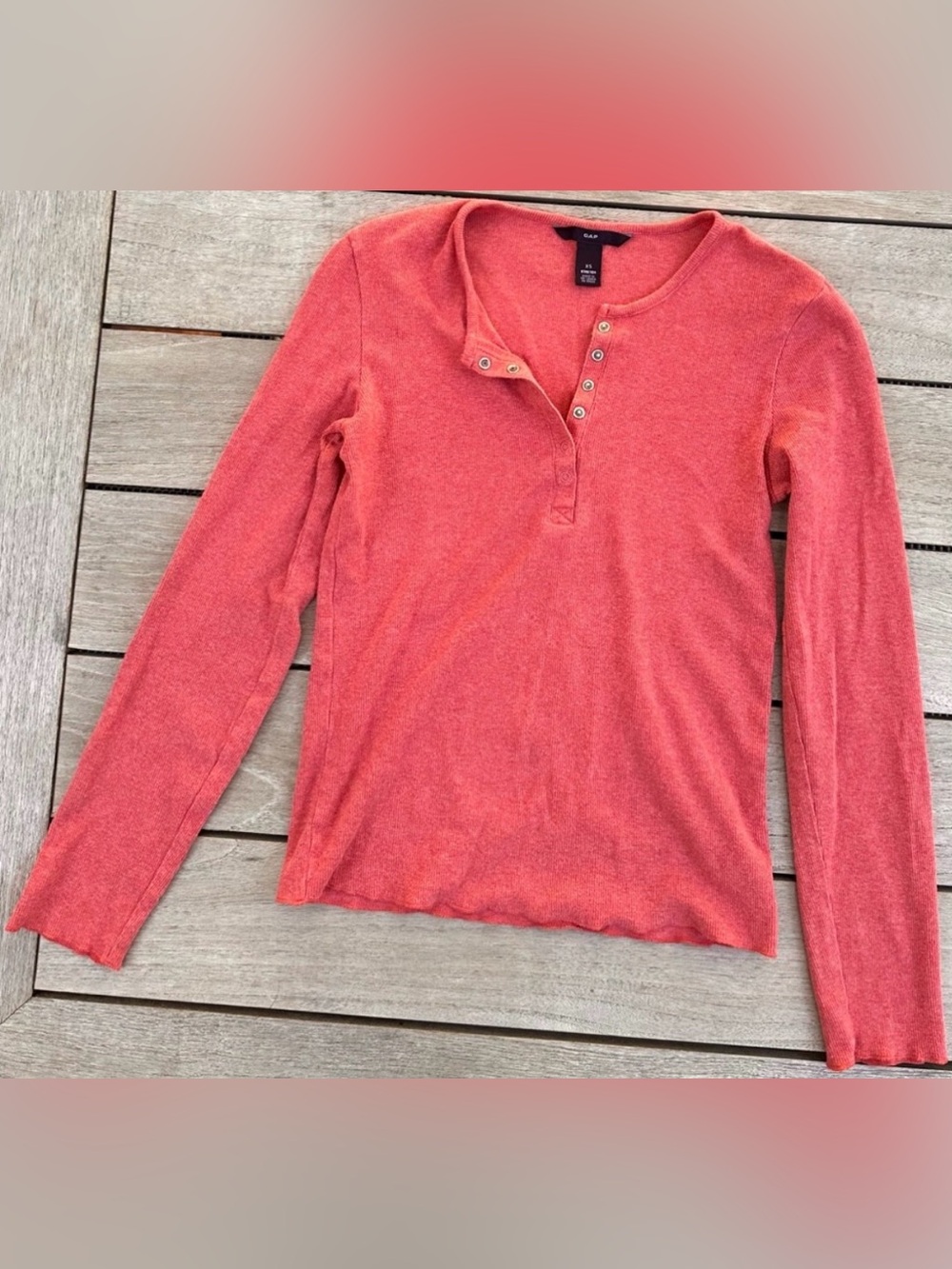 LADIES Gap Stretch Vintage Coral Thermal Snap V-Neck Long Sleeve Shirt - XS